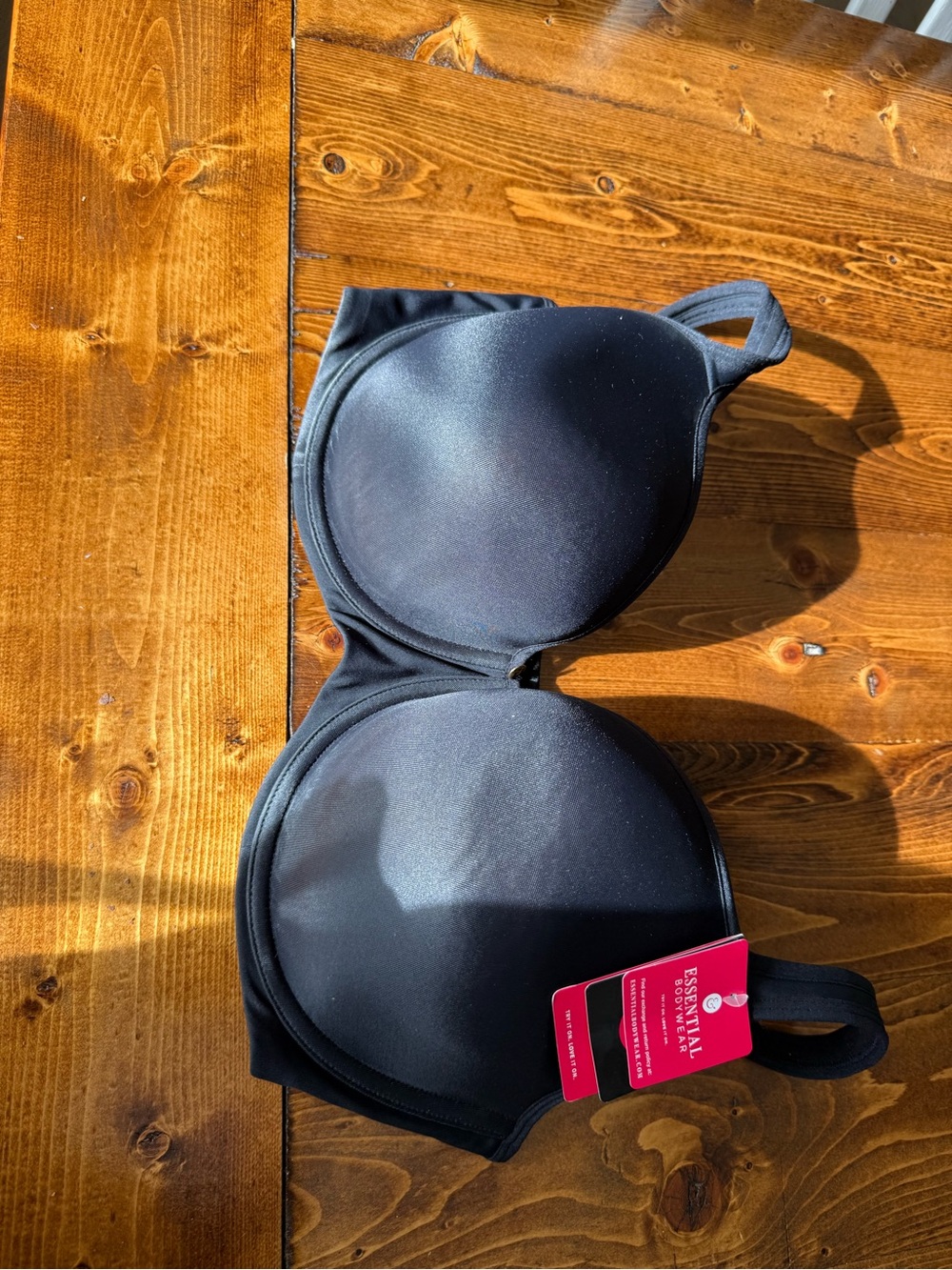 Essentials Bodywear Abbie Bra in Black - Picture 2 of 5
